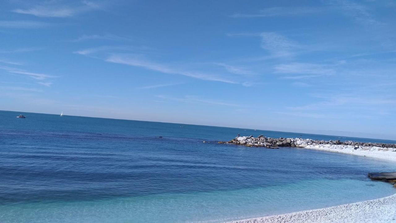 Affreschi Sul Mare Hotell Marina Di Pisa Eksteriør bilde