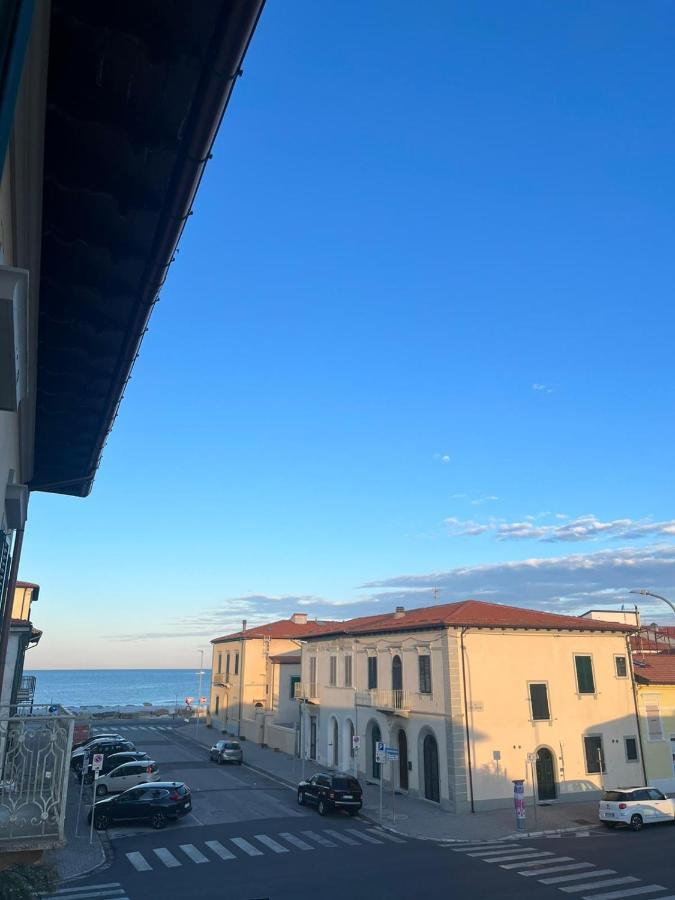 Affreschi Sul Mare Hotell Marina Di Pisa Eksteriør bilde